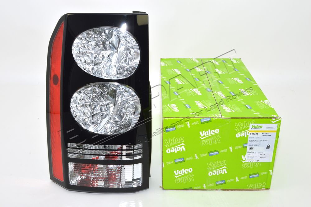 LR052397 | Taillight - Rear - LH - W/O Side Marker Lamps 
